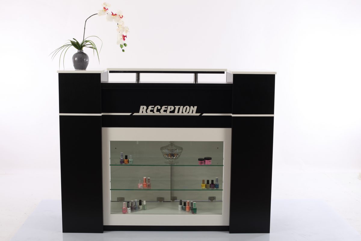 v16b-reception-desk